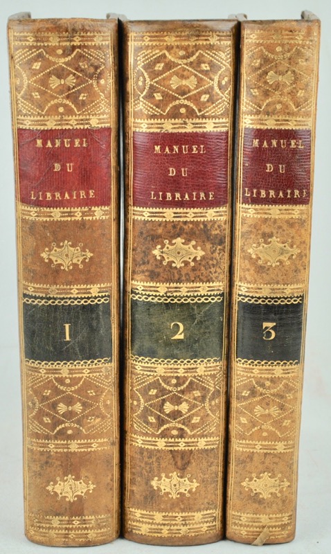 BRUNET (Jacques-Charles). Manuel du libraire et de l'amateur de livres, contenant 1°un nouveau dictionnaire bibliographique, dans lequel sont indiqués les livres les plus précieux et les ouvrages les plus utiles, tant anciens que modernes, avec des notes sur les différentes éditions qui en ont été faites, et des remarques pour en reconnaaître les contrefaçons ; on y a joint des détails nécessaires pour collationner les Livres Anciens et les principaux ouvrages à estampes ; la concordance des prix auxquels les éditions les plus rares ont été portées dans les ventes publiques faites depuis quarantes ans, et l'évaluation approximative des livres anciens qui se rencontrent fréquemment dans le commerce de la Librairie ; 2°une table en forme de catalogue raisonné, où sont classés méthodiquement tous les ouvrages indiqués dans le Dictionnaire, et de plus, un grand nombre d'ouvrages utiles, mais d'un prix ordinaire, qui n'ont pas dû être placés au rang des livres précieux. Par J.-C. Brunet, fils. – Image 2