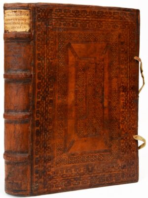 [Coutume. Bourges. Orléans. Tours. 1575]. Consuetudines infrascriptarum ciuitatum, et prouinciarum Galliae : Bituricensis Nicolai Boerii. Aurelianensis Pyrrhi Englebermei. Turonensis, Ioan. Saison. Luculentiss. Commentariis singulae illustratae. Ex quibus quidquid ab obscuriorum, difficilium, & controuersarum, circa Statuta Municipalia, quaestionum explicationem requiritur depromi decidique potest. Cum indicibus locupletißimis & accuratiss.