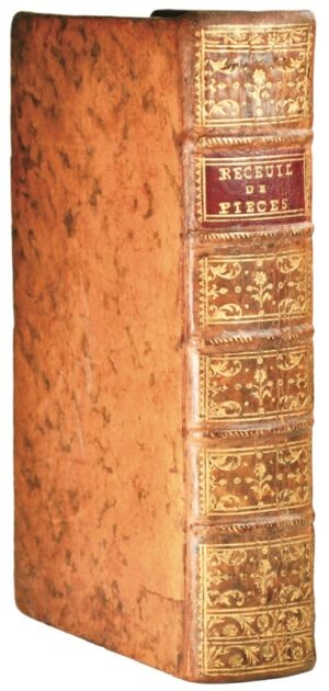 VOLTAIRE. Recueil de 11 pièces.