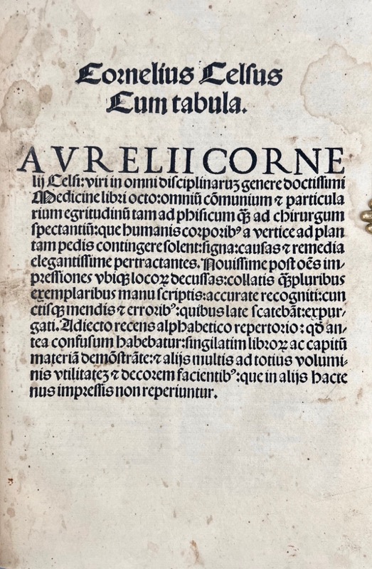 PAUL D'ÉGINE. Pauli Aeginetae Medici insignis opus divinum, quo vir ille vastissimum totius artis oceanum, Laconica brevitate, sensibus argutis, merisque aphorismis in epitonem redegit. Albano Torino Vitodurensi interprete. Basilae, Andreas Cratander et Johannes Bebel, 1532. In-4 de (24)-513-(3) pp. (pâles mouillures au cahier h et marginale sur les feuillets liminaires). CELSE. Celsi De Medicina libri octo. – Image 2