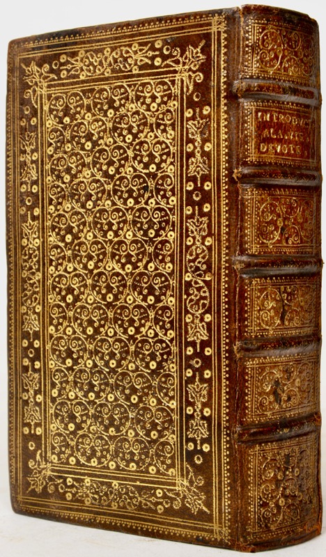 FRANÇOIS DE SALES (saint). Introduction à la vie devote, par François de Sales, evesque de Geneve, Instituteur de l'Ordre de la Visitation de saincte Marie. Dernière édition reveue & corrigée par l'Autheur avant son decez. Et augmentée de la manière pour dire devotement le Chappellet, & de bien servir la Vierge Marie.