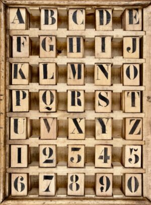 CHAURÉ (Jean-Eugène). [Alphabet mobile]. Casier orthographique à caractères mobiles pour la lecture et l’orthographe dans les écoles.