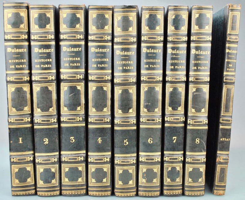 DULAURE (Jacques-Antoine). Histoire physique, civile et morale de Paris, depuis les premiers temps historiques jusqu'à nos jours ; contenant, par ordre chronologique, la description des accroissements successifs de cette ville, et de ses monuments anciens et modernes ; la notice de toutes ses institutions, tant civiles que religieuses, et, à chaque période, le tableau des moeurs, des usages et des progrès de la civilisation ; orné de gravures représentant divers plans de Paris, et ses monuments et édifices principaux. – Image 2
